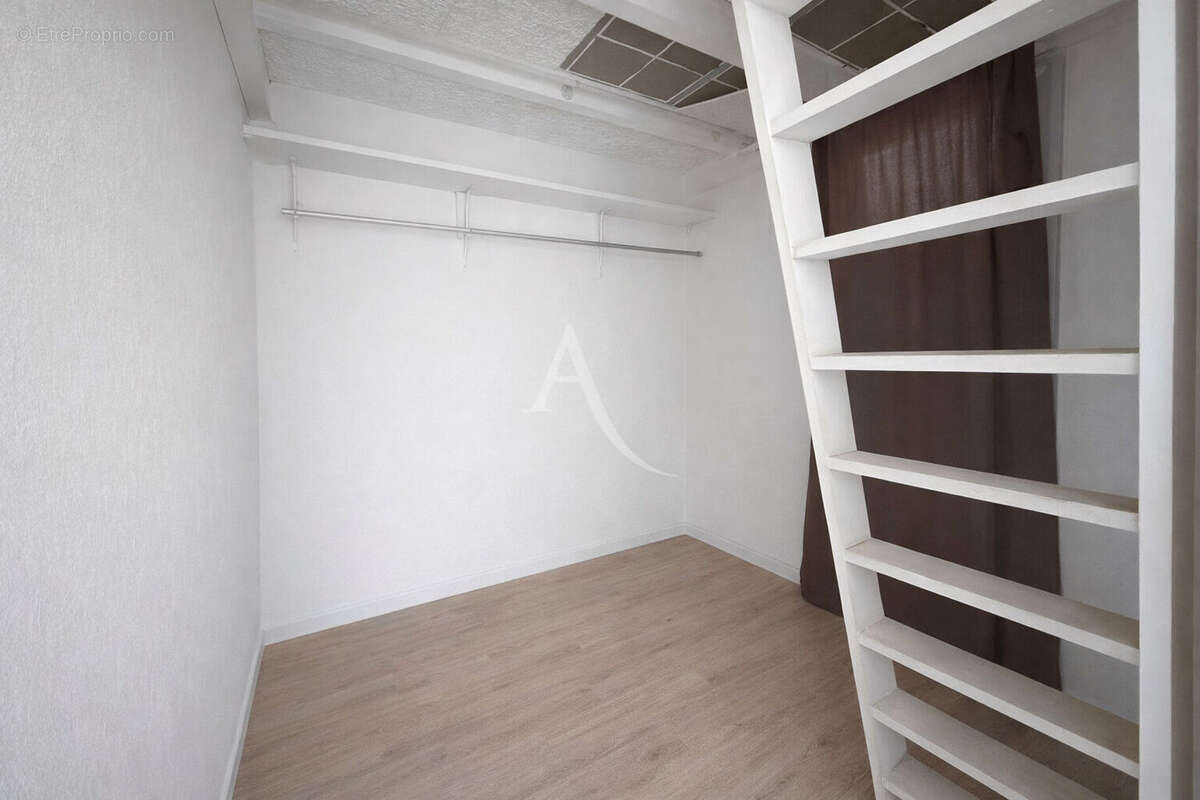 Appartement à VILLENEUVE-LOUBET
