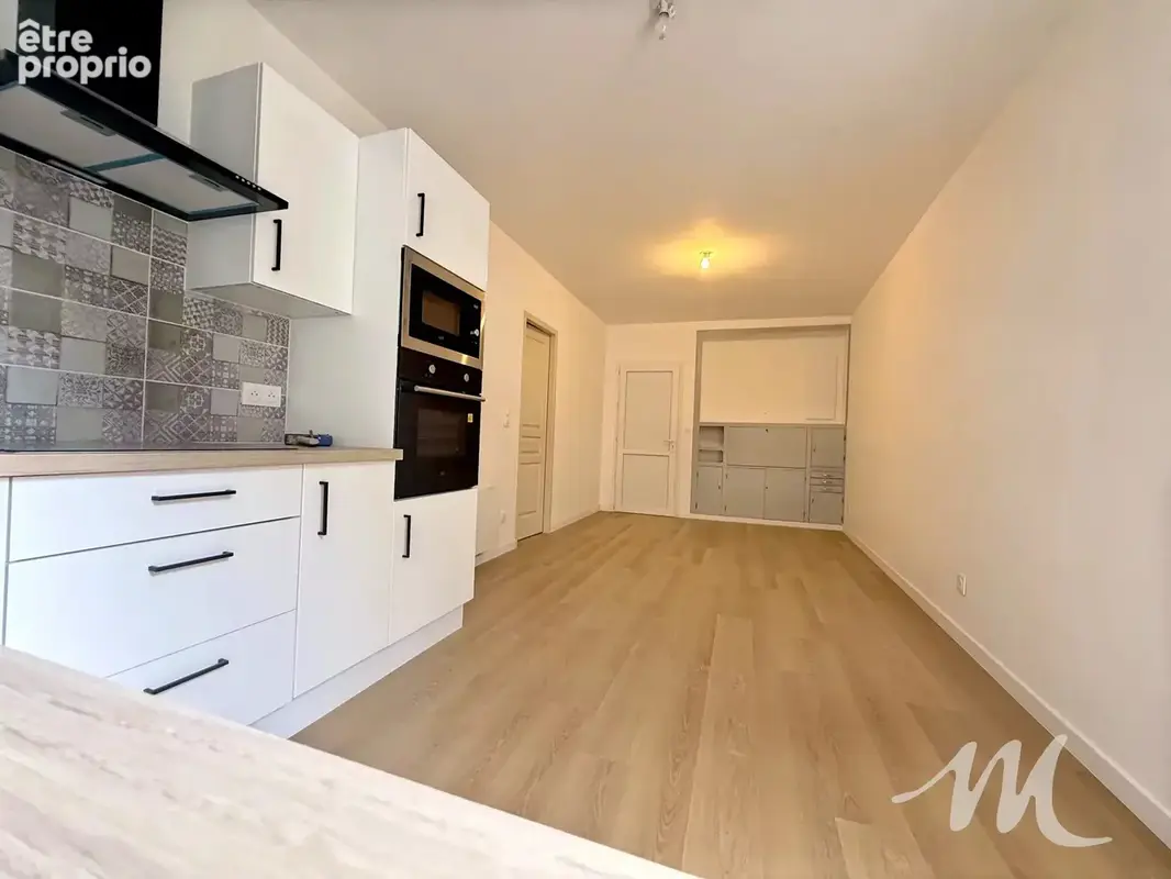 Appartement type 3 entièrement rénové avec balcon   Barjols - photo 2