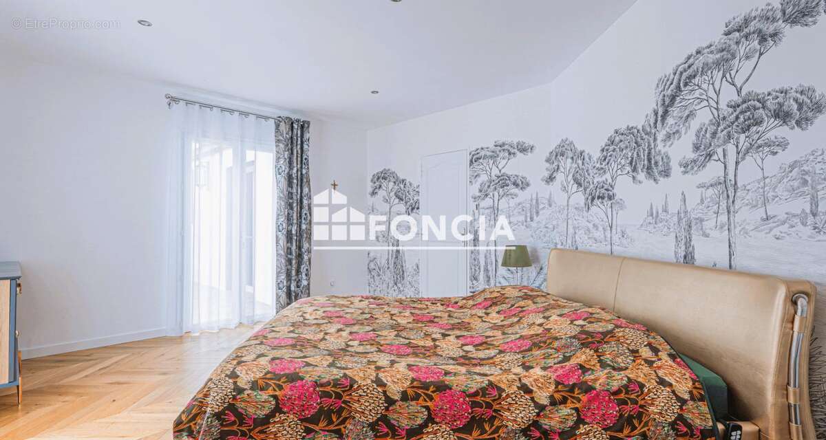 Trans-en-provence – villa de grand standing 300 m² • domaine privé de 6 080 m² • piscine • - photo 10