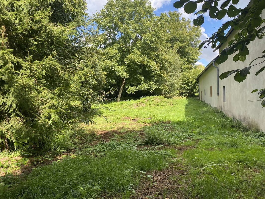 Maison à SAINT-BRISSON