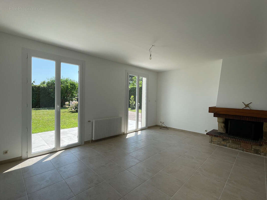 Maison La Saussaye 4 pièce(s) 112 m2 - photo 3