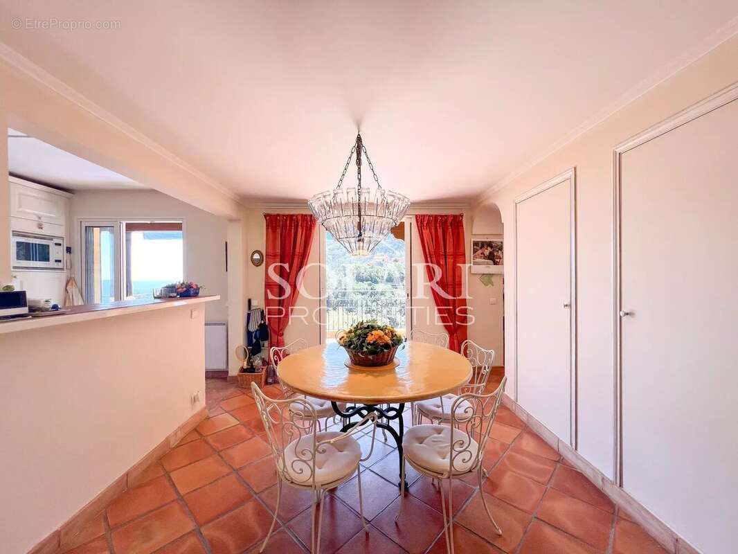 Maison à THEOULE-SUR-MER