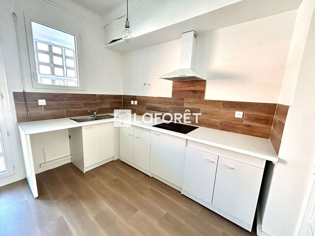 Appartement à MARSEILLE-2E