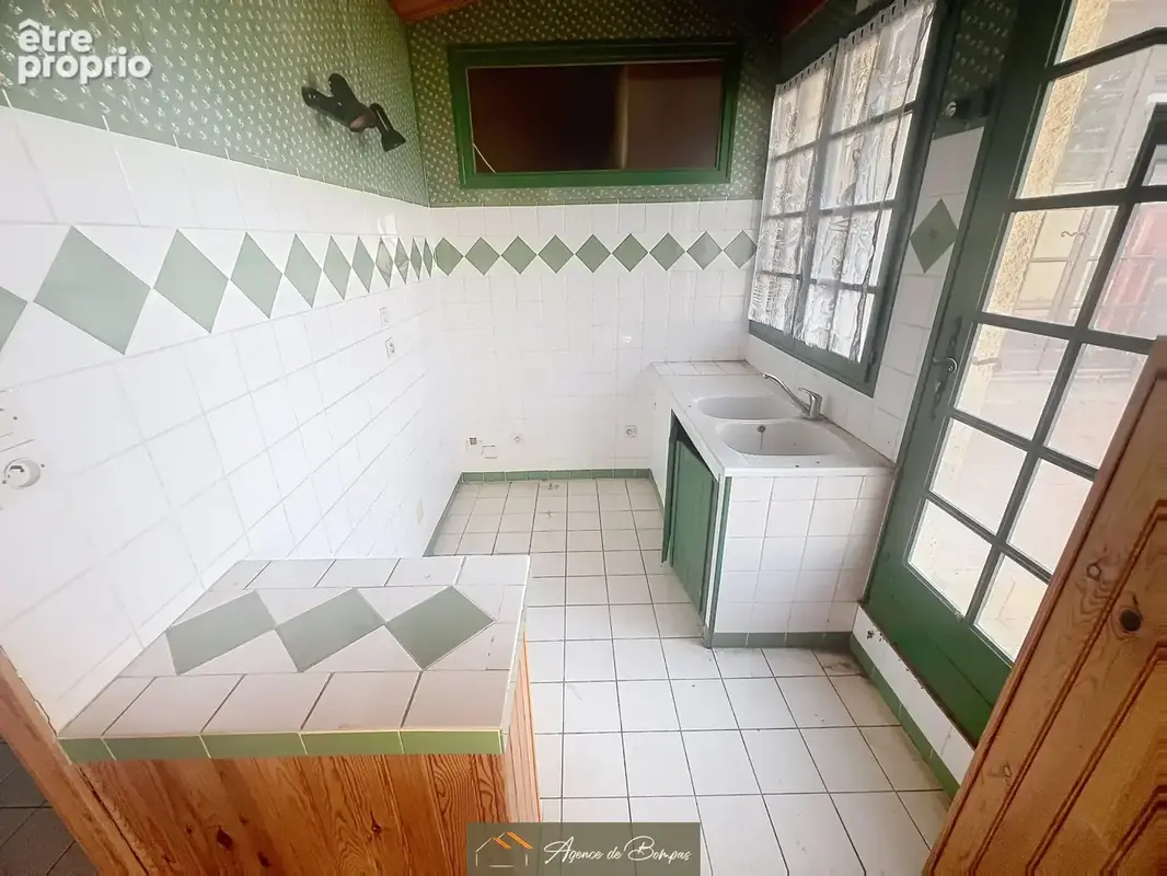 - villa 4 faces 182 m2 hbts -appart t2 33 m2   - jardin - - photo 28