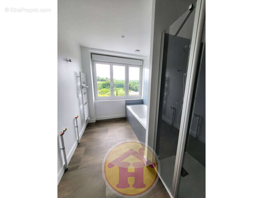 Appartement à SAINT-JUNIEN