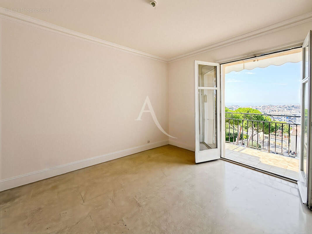 Coeur du Cannet 3 pièces 68 m² - photo 4