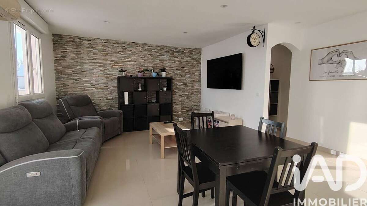 Photo 4 - Maison à VILLEJUST