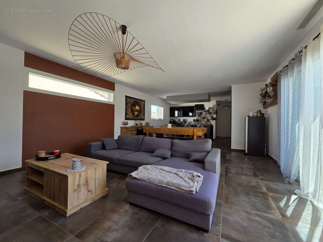 Maison à BIZE-MINERVOIS