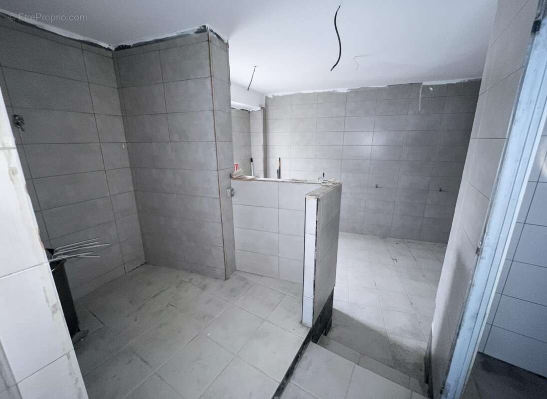 Commerce à SAINT-GERMAIN-SUR-MORIN