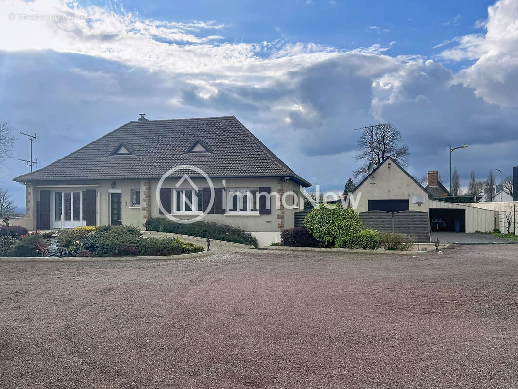 Maison à LE CHEFRESNE