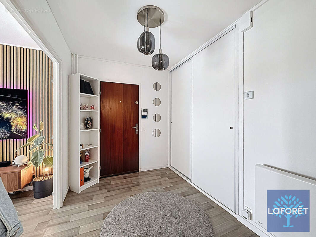 Appartement à MARLY