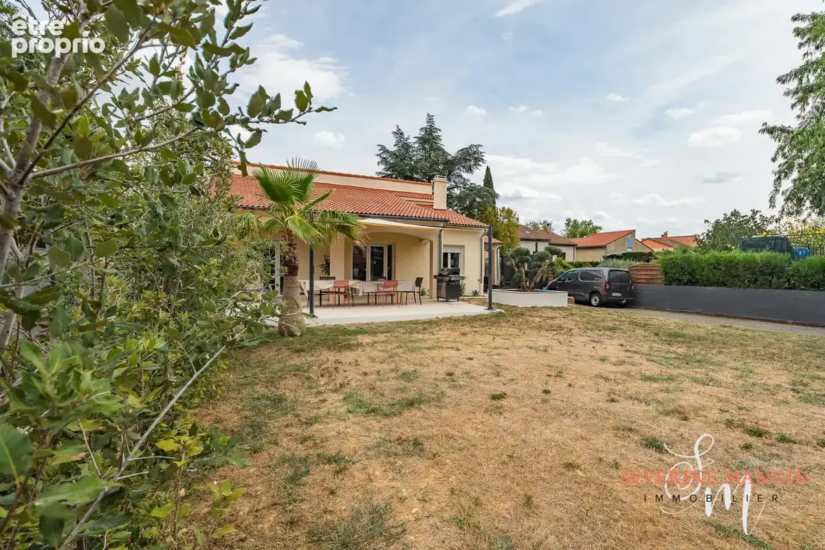 Maison 138 m² à Romans-Sur-Isere  - photo 3
