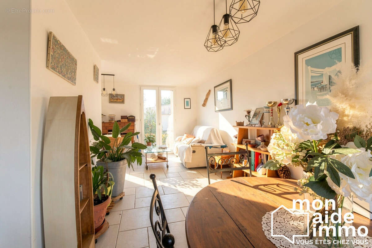 Maison 95 m² à La Rochelle  - photo 7