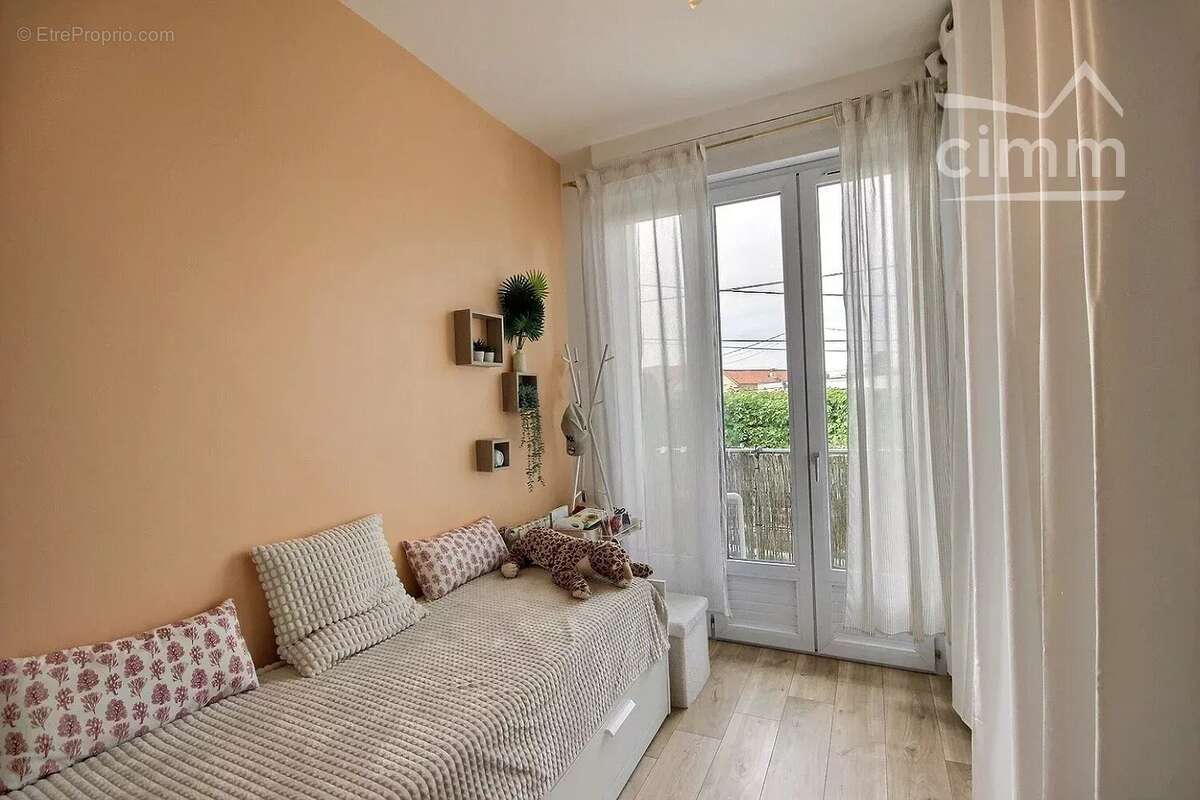 Appartement à CHAMPS-SUR-MARNE