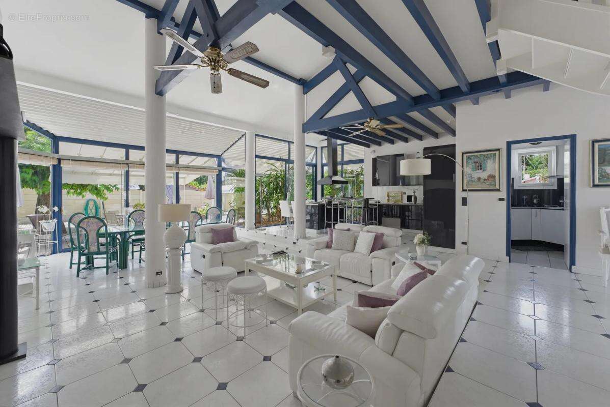 Maison familiale avec piscine à Gradignan - photo 4