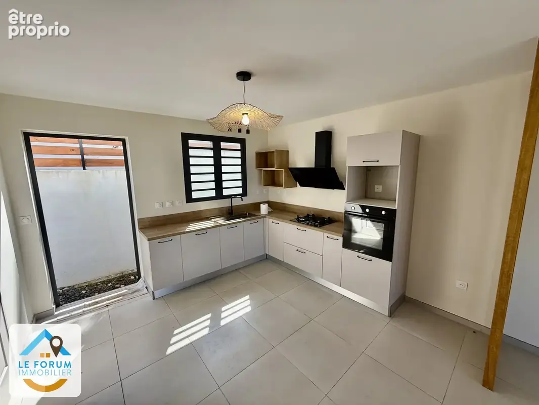 Petite île 97429 - villa f4 neuve - vue mer et montagne - proche des commodités - photo 2