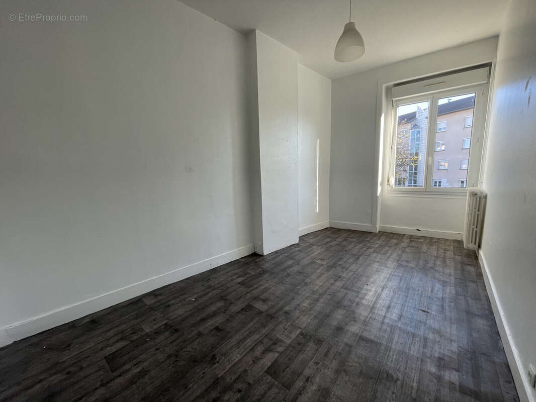 Appartement à SAINTE-SIGOLENE