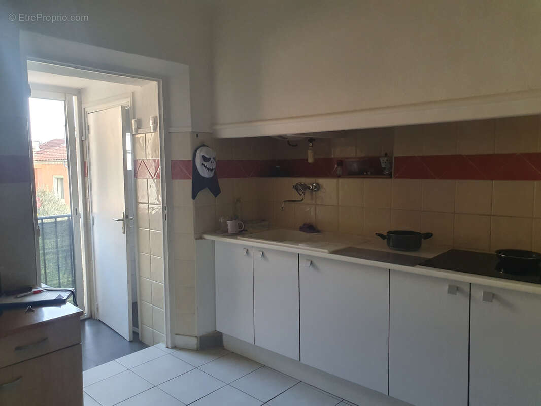 Appartement à LA LONDE-LES-MAURES