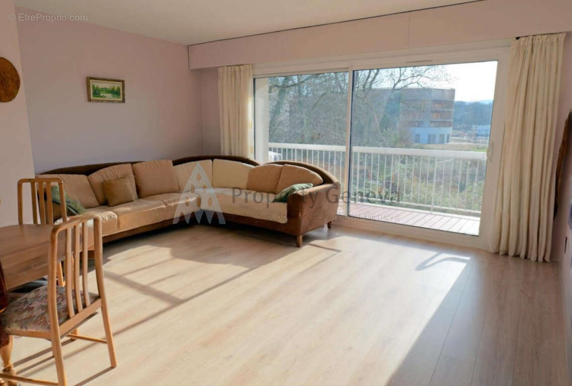 Appartement à FERNEY-VOLTAIRE