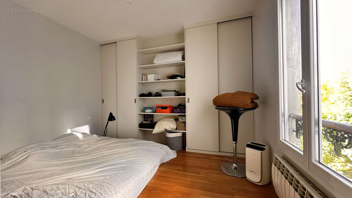 Appartement à PARIS-10E