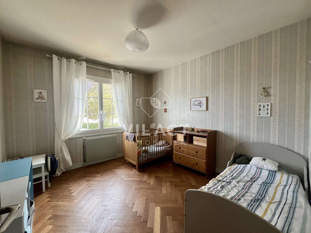 Maison à BLANQUEFORT