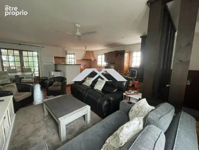 Maison 6 pièces 160 m² à vendre à Saint-Joseph (97480) - photo 3
