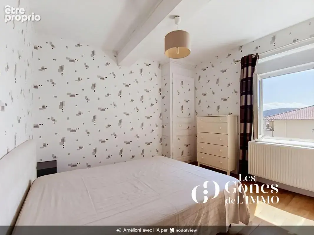 Vaugneray   Maison de ville en pierre de 138 m2 avec terrain - photo 7