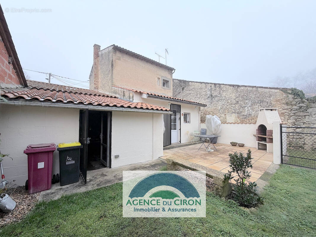 Maison à CERONS