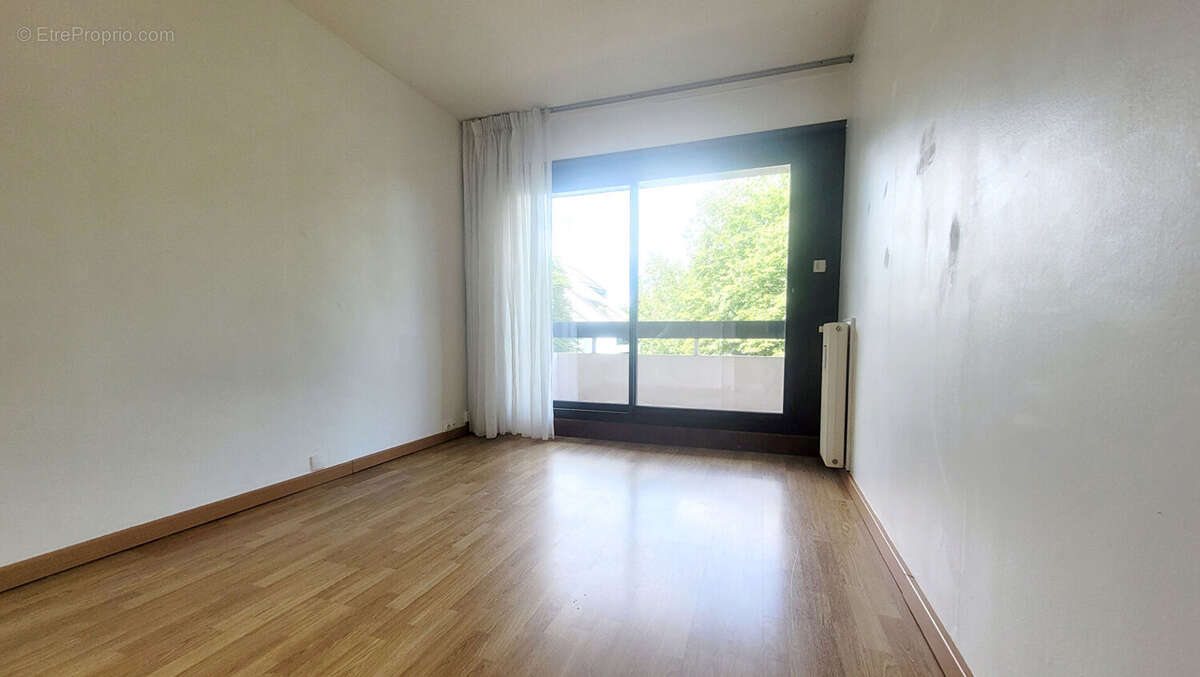 Appartement à LE COUDRAY-MONTCEAUX