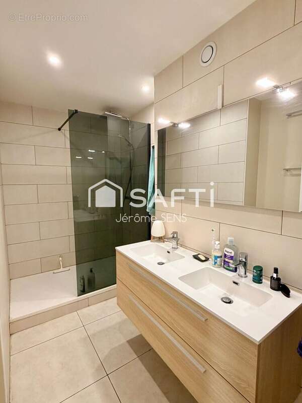 Photo 8 - Appartement à VERNEUIL-SUR-SEINE