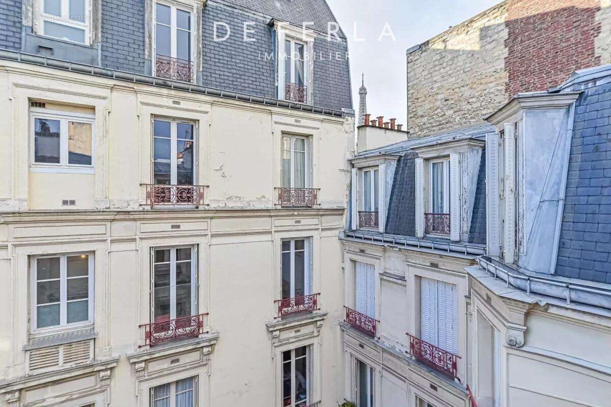Appartement 45 m² à Paris-7e  - photo 2