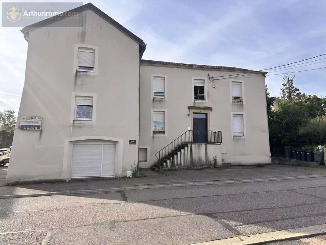 Appartement à VERNY