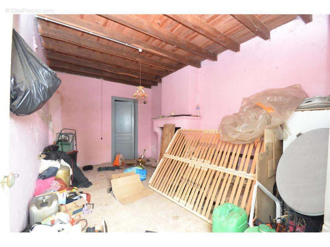 Maison 67 m² à Montpon-Menesterol  - photo 8