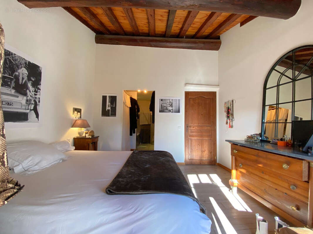 Maison à SAINT-GILLES