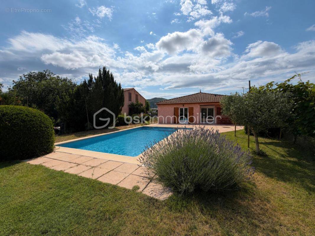 Maison à OCTON