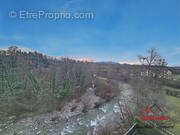 Appartement à BONNE