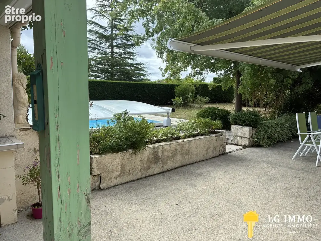 Maison plain pied, 3 chambres,  garages, jardin, piscine - photo 16