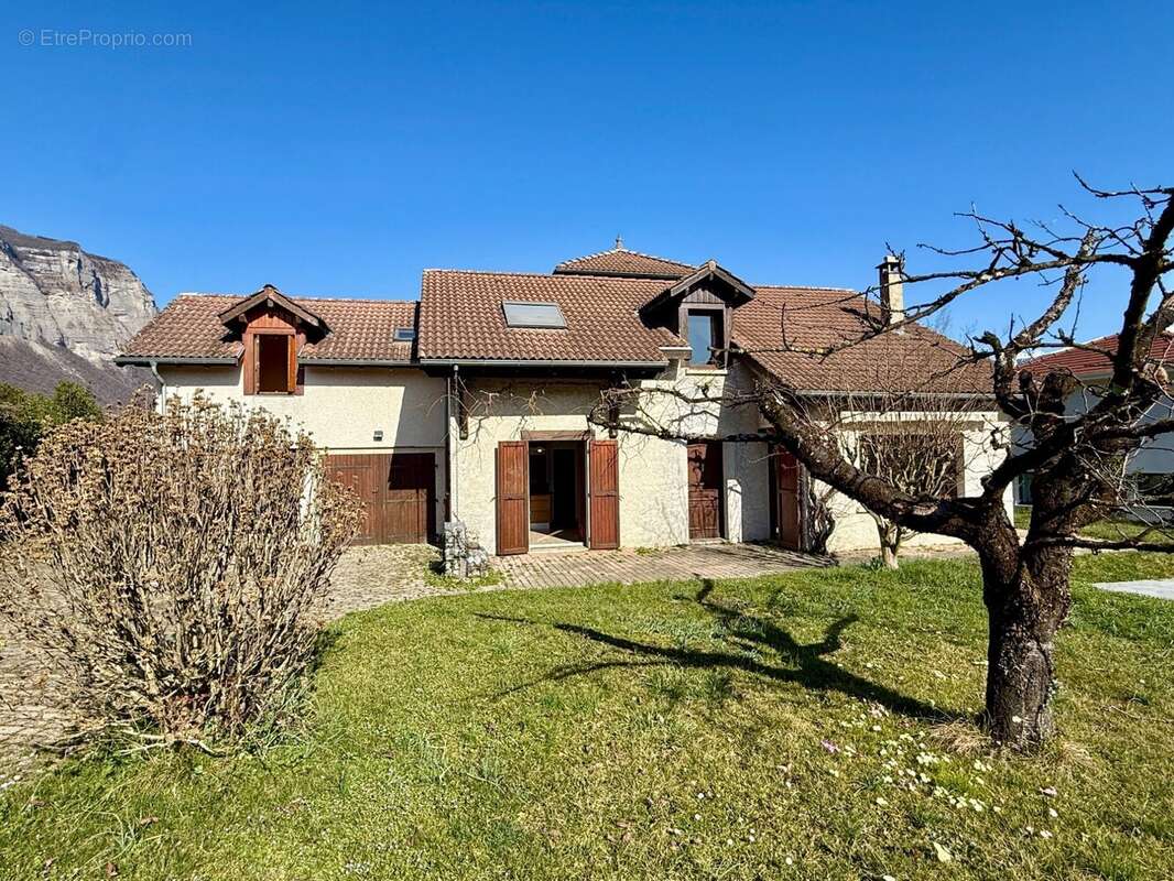 Maison à CROLLES