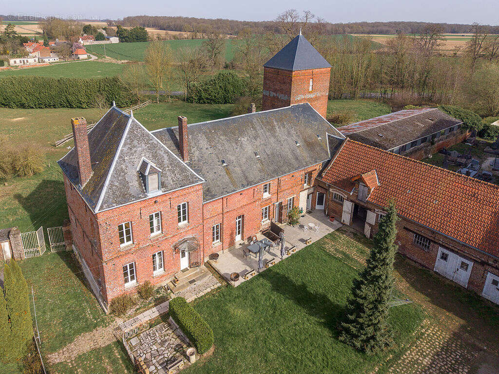 Maison à LIANCOURT-FOSSE