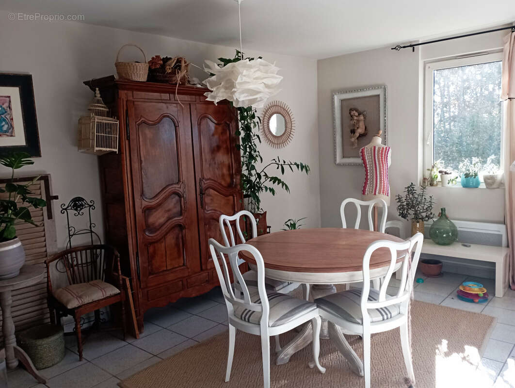 Appartement à MALLEMORT