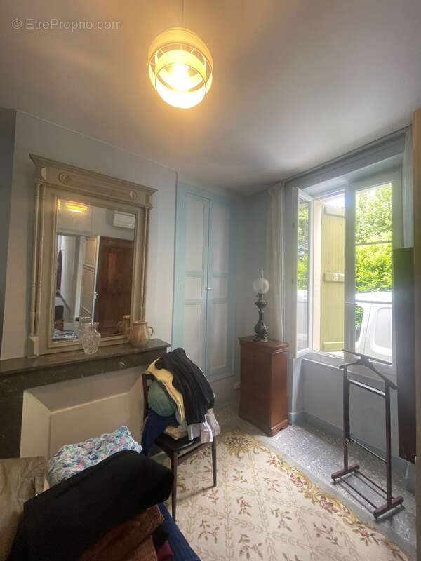maison de village avec jardin et garage - photo 8