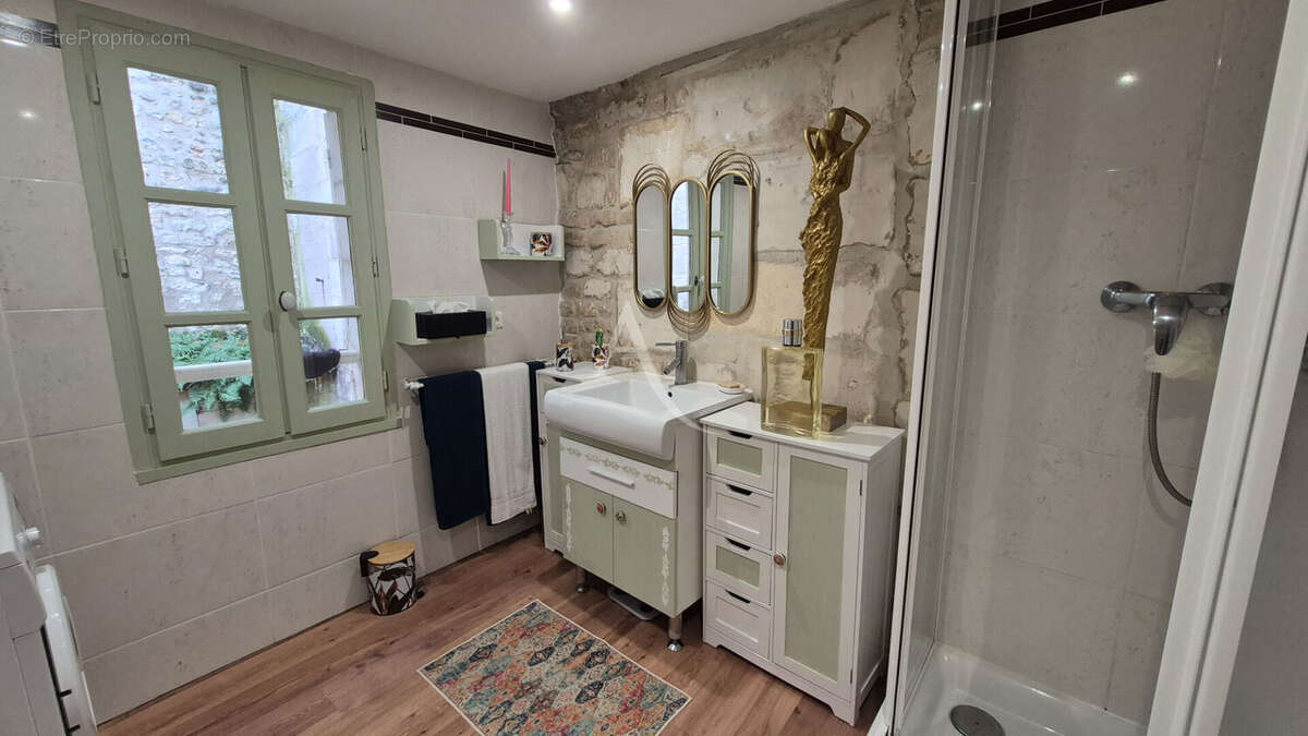 Appartement à SAINTES