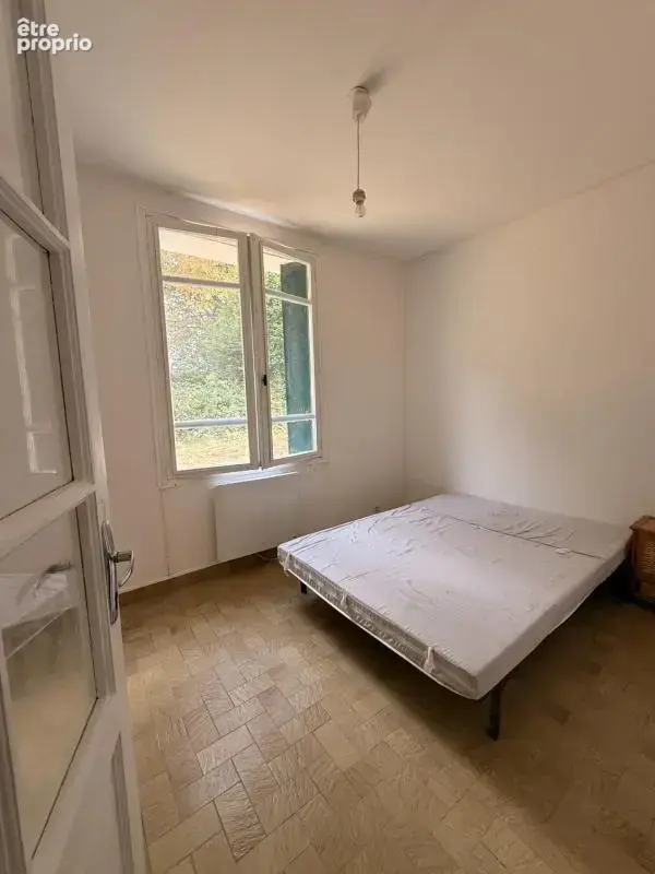 EN EXCLUSIVITE ! Charmante maison de plain pied 97m², 3 chambres, sur 1,2ha de terrain 94 000 € - photo 8