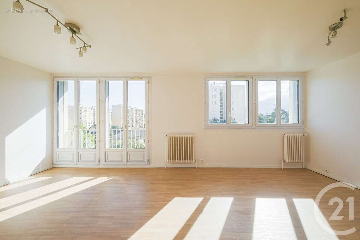 Appartement à ECHIROLLES