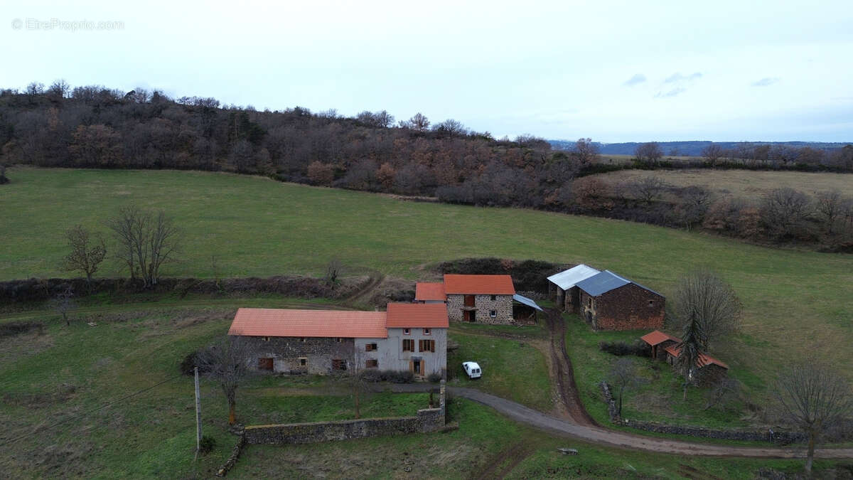 Maison à AURIAC-L'EGLISE