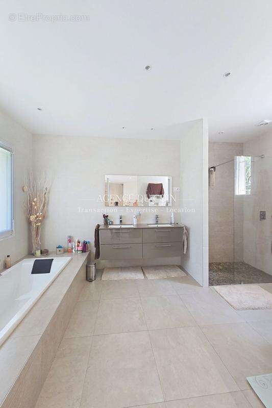 Maison à DRAGUIGNAN