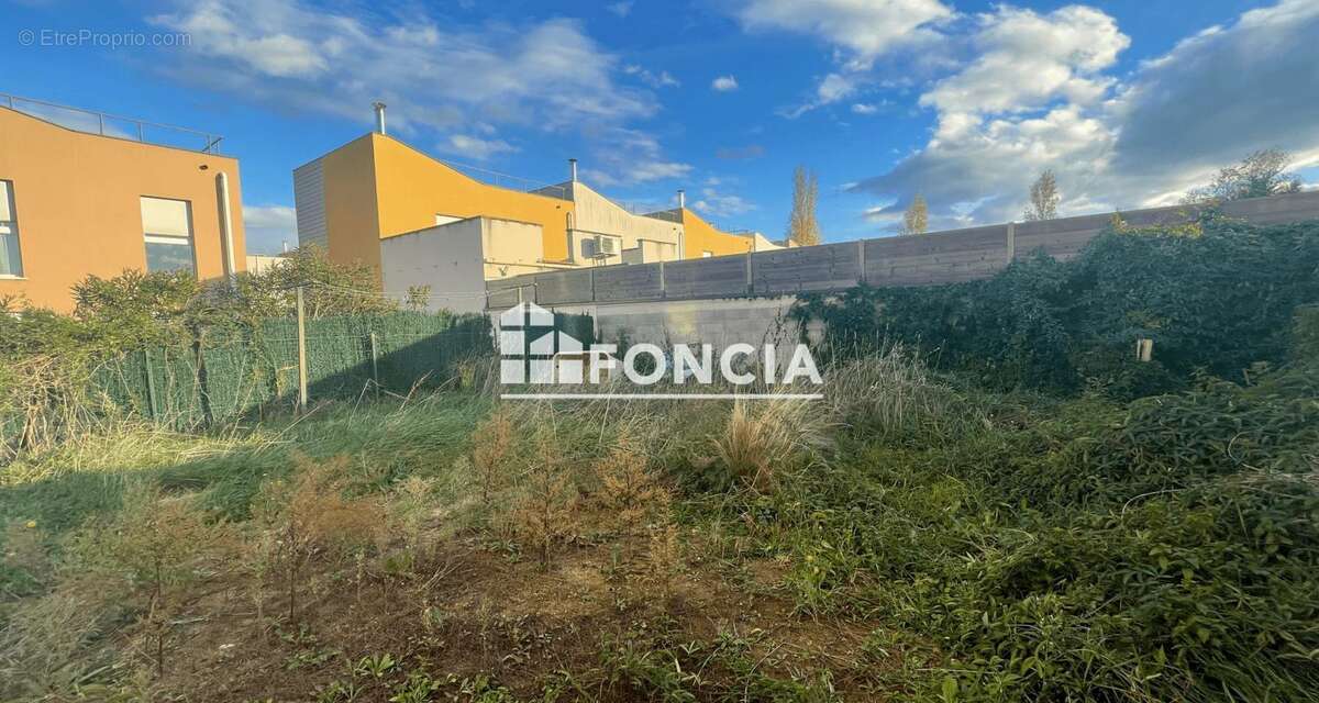 Maison à BOURG-LES-VALENCE