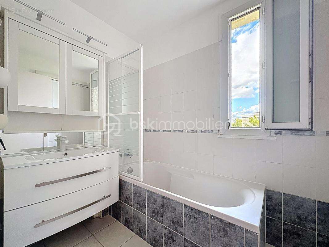 Appartement à RUEIL-MALMAISON