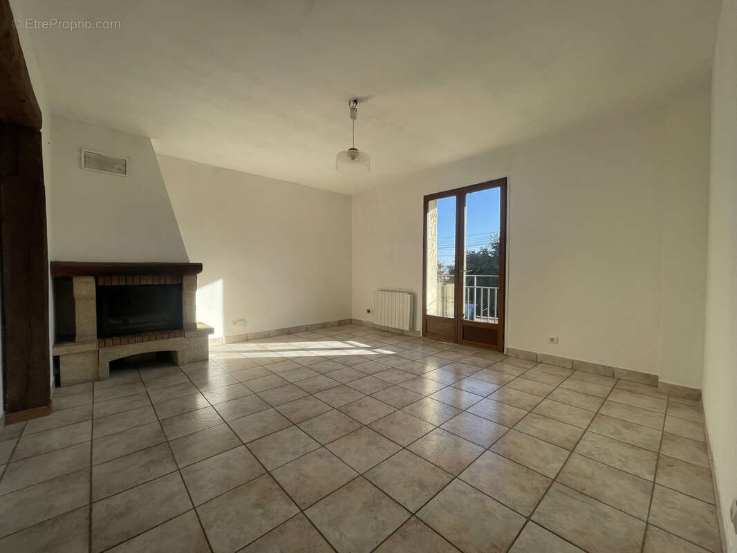 Appartement à VILLIERS-SUR-MORIN