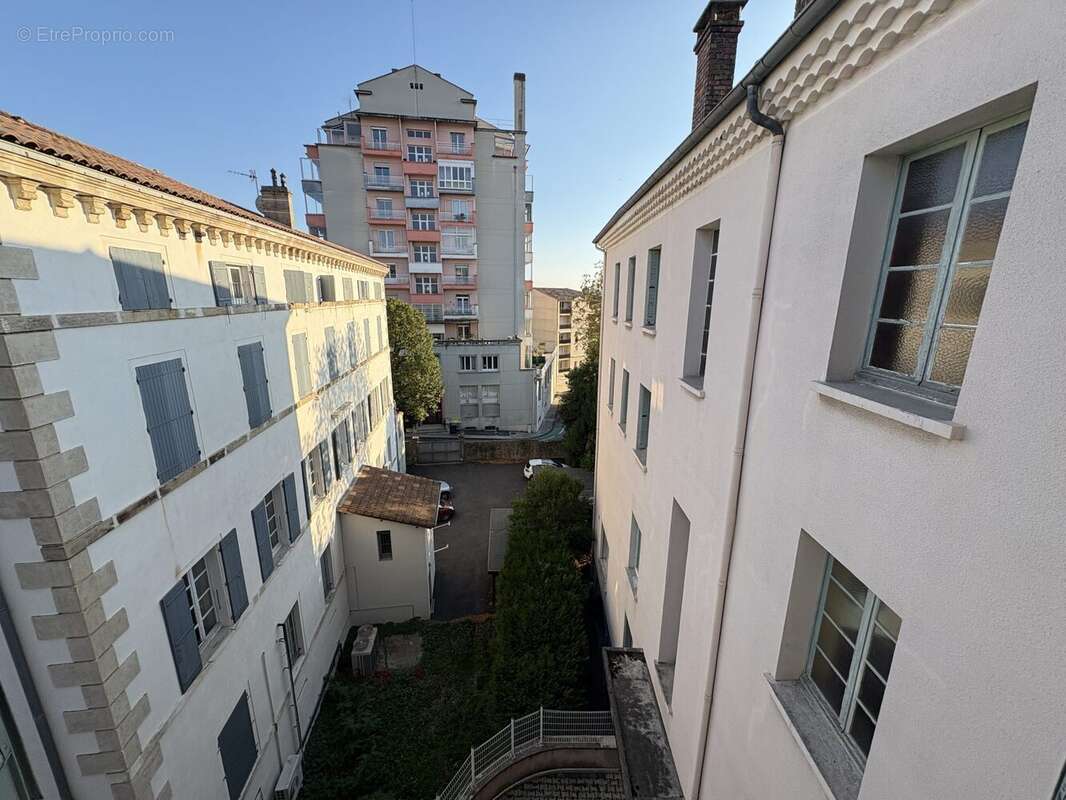 Appartement à AUBENAS